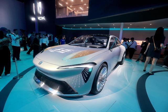 中国汽车出口狂飙：429万辆背后的全球竞争力跃迁-有驾