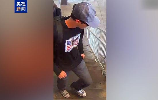 柯克案嫌疑人遭父“举报”落网 美成政治暴力“火焰筒”__柯克案嫌疑人遭父“举报”落网 美成政治暴力“火焰筒”