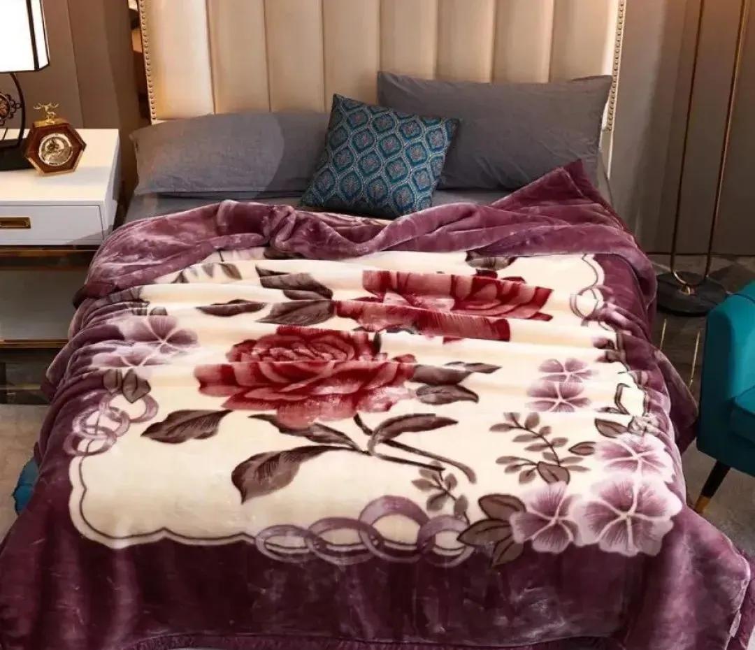 有一种痛苦叫“拉舍尔毛毯”,火了几十年,终究还是被淘汰了__有一种痛苦叫“拉舍尔毛毯”,火了几十年,终究还是被淘汰了