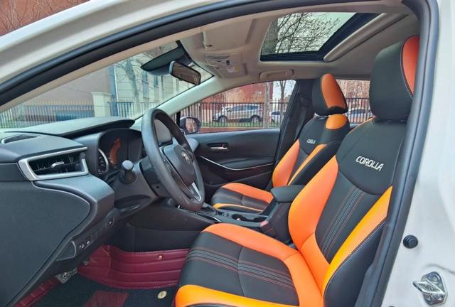 丰田卡罗拉“换脸”迎来全新动力与外观升级，2.0升引擎临场配备智能辅助系统，价格直逼十万左右是否值得入手成为新焦点-有驾