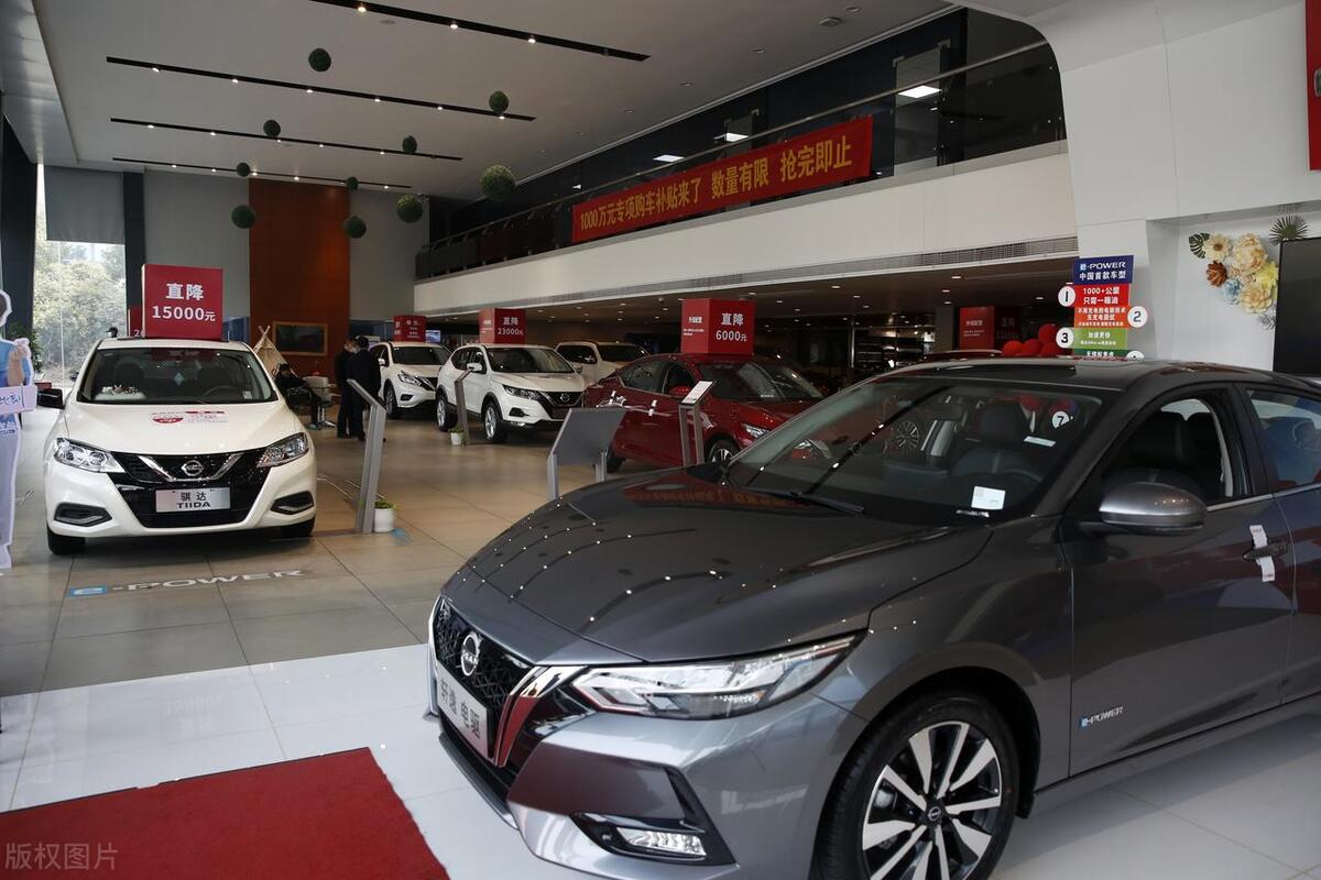 买车紧凑型跟中型是什么区别__买车买紧凑型车好还是中型车好