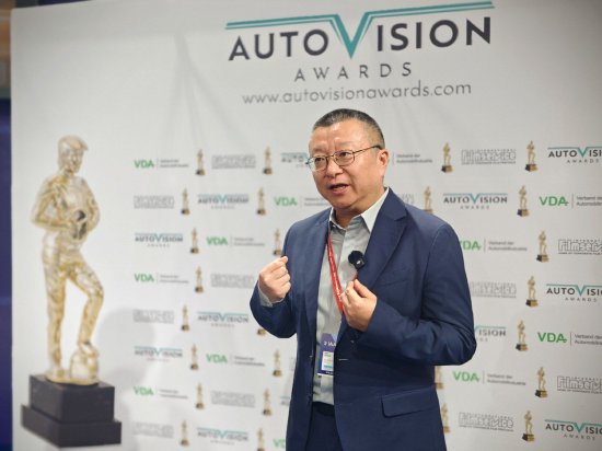 微博荣获“远见者奖杯”,汽车传播领域的影响力波及全球