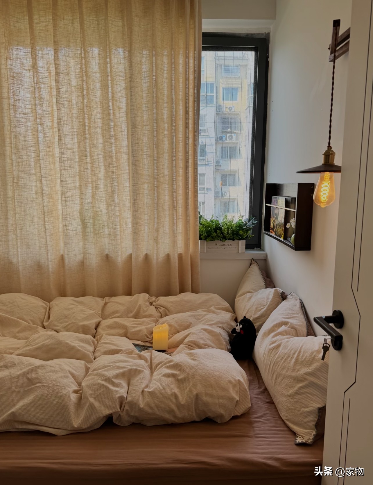 _客厅隔阳台用什么材料_阳台与客厅装隔断好还是不装好