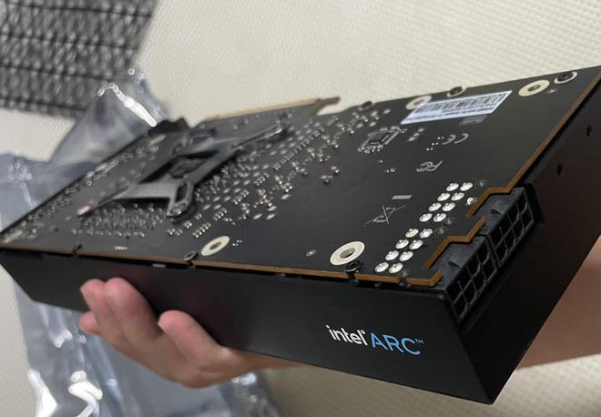 英特尔hd630怎么设置显存_英特尔蓝戟dg14g_