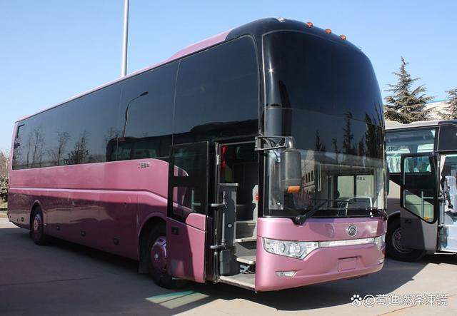 临海到泰兴客车大巴:老旧小区直达站点,老人出行少跑腿-有驾