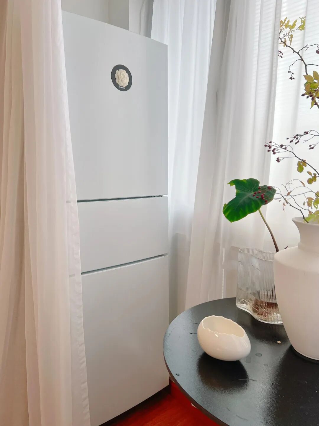 冰箱厨房位置摆放图_冰箱厨房橱柜的装饰效果图_