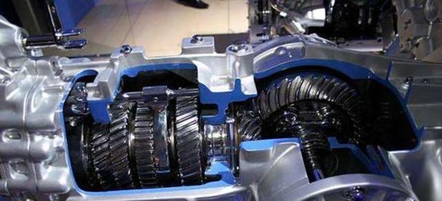 双离合总坏？维修师傅叹气：九成车主这些习惯太伤车，正确驾驶与保养可以大大延长变速箱的使用寿命-有驾