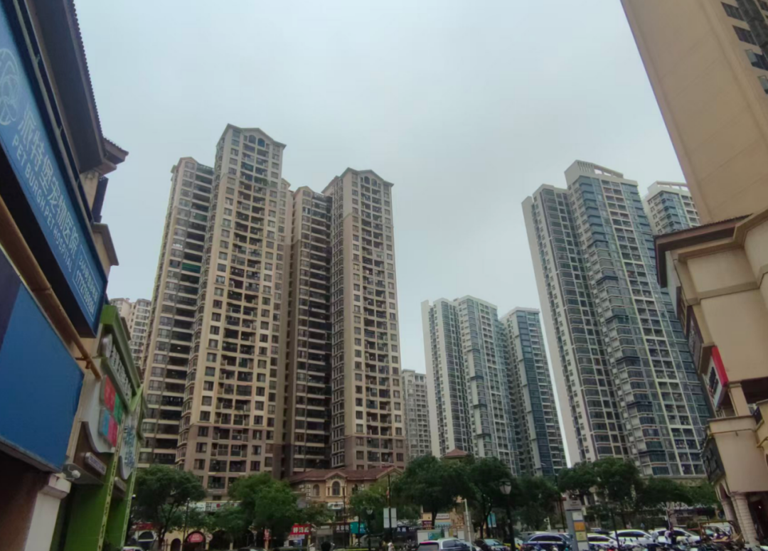 楼市成交量下跌_楼市成交价_