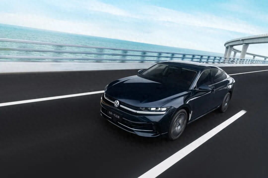 一汽大众高尔夫导航怎么用__大众高尔夫智能车载多媒体系统