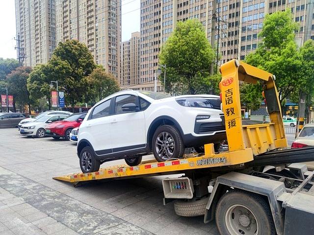 退休自驾游电路改装，电盲也能学会，三步搞定床车用电-有驾