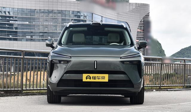 蓝山2025款四驱Ultra：豪华家用SUV领域，它究竟行不行-有驾