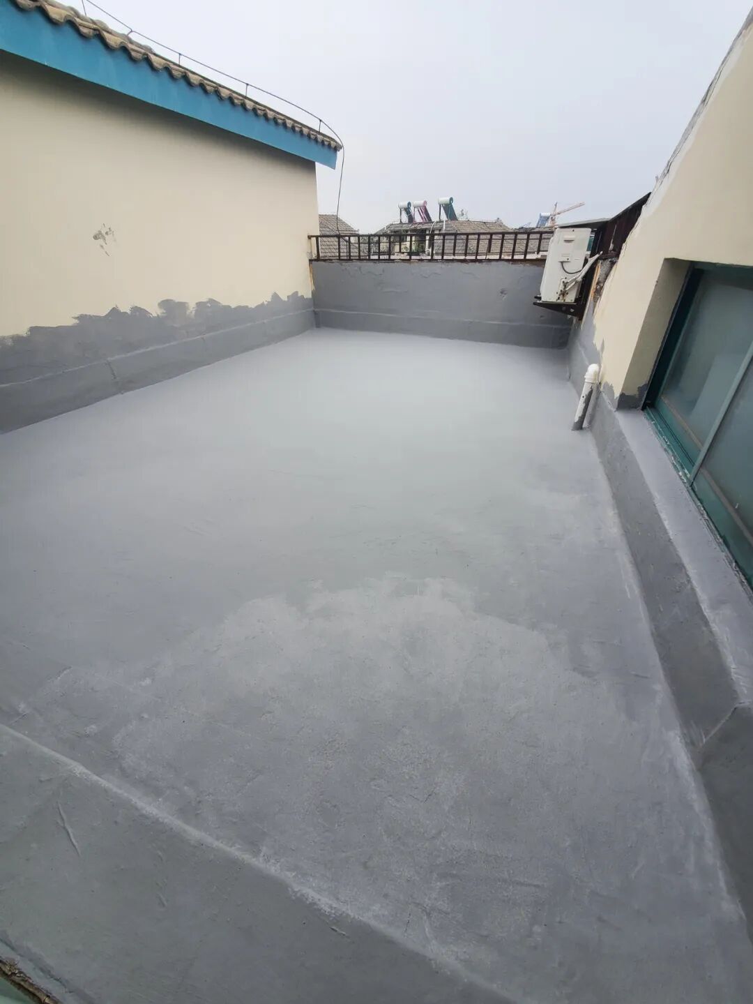 _有一种尴尬叫买了“顶楼露台房”,想象很美好,住起来却一言难尽_有一种尴尬叫买了“顶楼露台房”,想象很美好,住起来却一言难尽