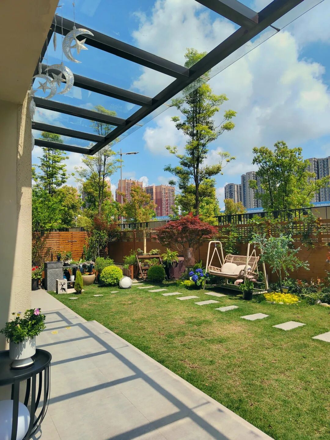 有一种尴尬叫买了“顶楼露台房”,想象很美好,住起来却一言难尽__有一种尴尬叫买了“顶楼露台房”,想象很美好,住起来却一言难尽