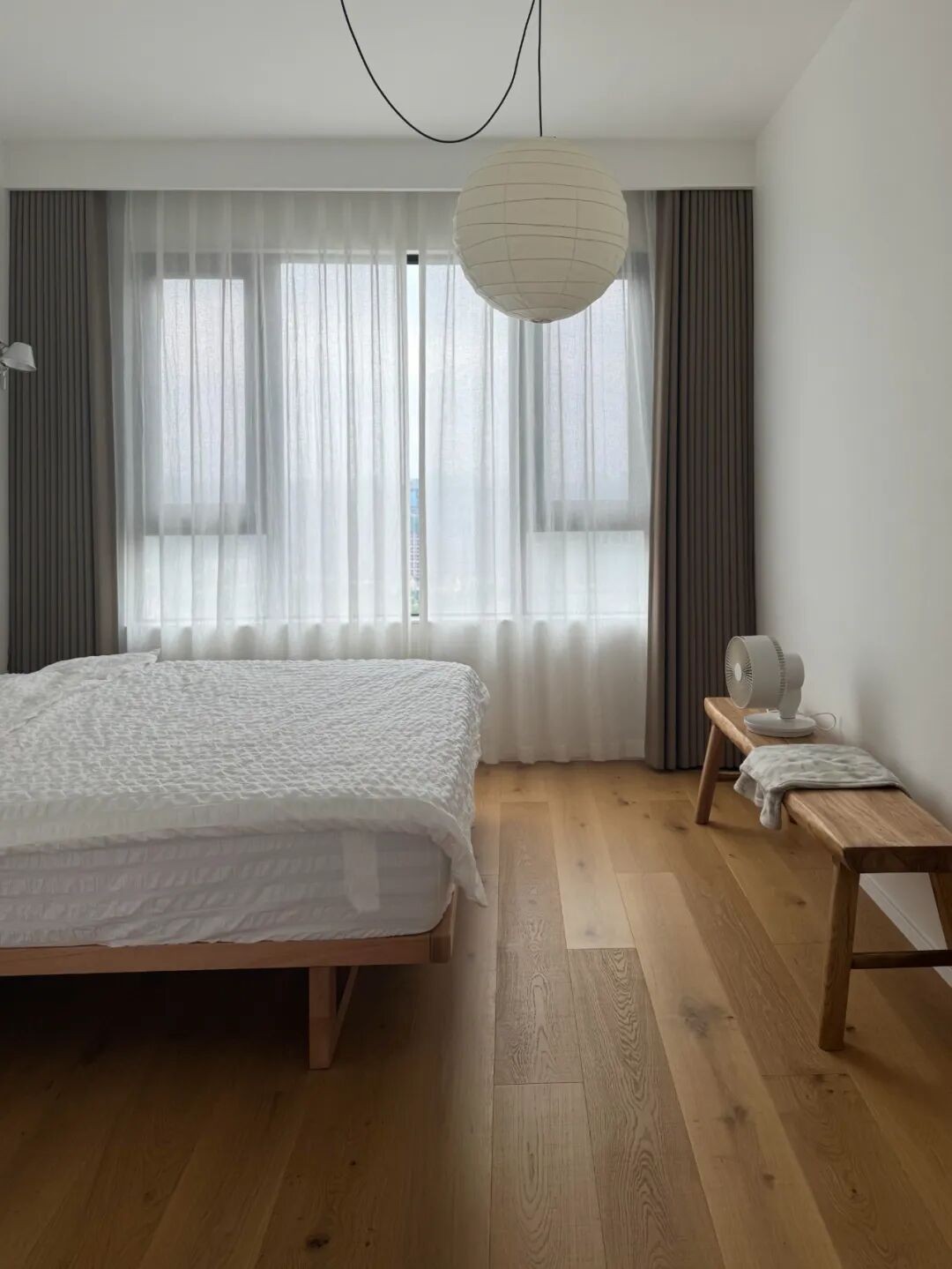 女子毛坯房装修_新地球发现引网友畅想_