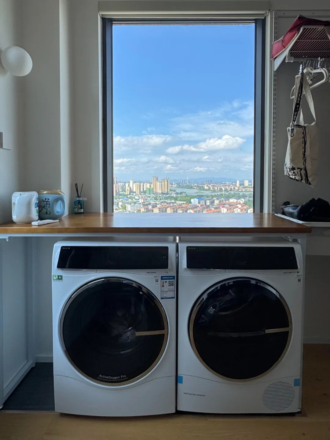 女子毛坯房装修_新地球发现引网友畅想_