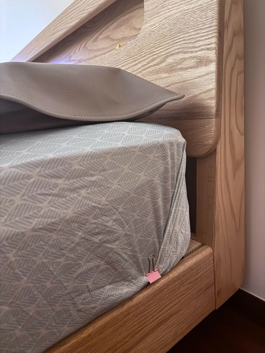 _还是年轻人脑洞大！“办公用品”换个方式用，竟比专门买的还好用_还是年轻人脑洞大！“办公用品”换个方式用，竟比专门买的还好用