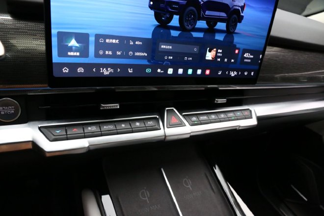 朋克?坦克?当越野车碰上潮流 实拍全新坦克400Hi4-Z