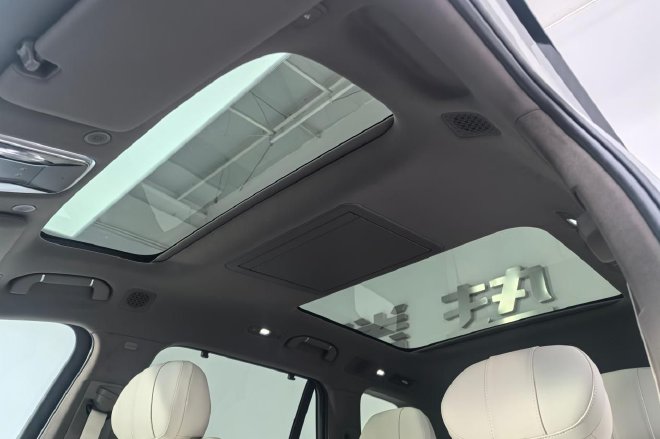 焕然一新的家用旗舰 静态体验腾势N8L