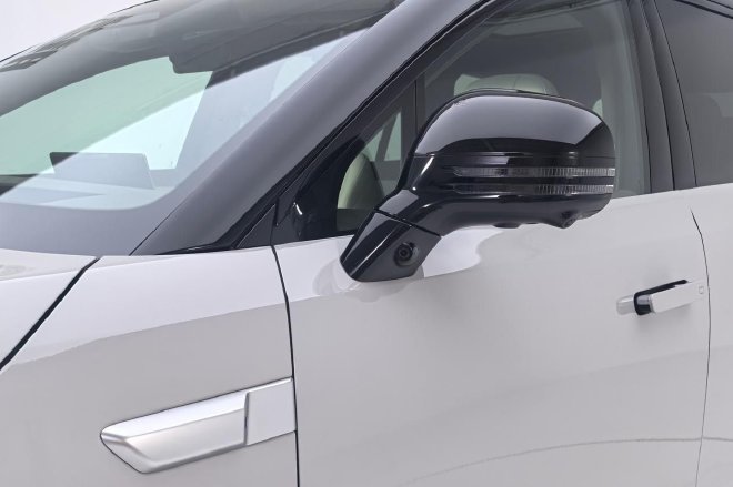 焕然一新的家用旗舰 静态体验腾势N8L