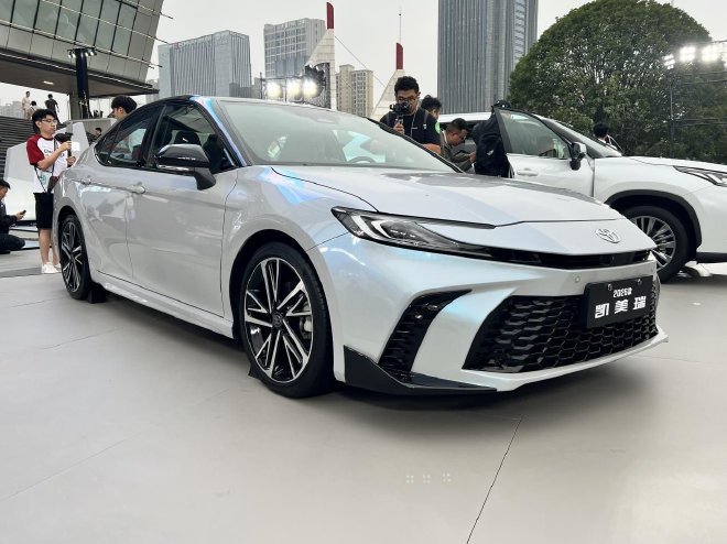 广汽丰田2026款全球车上市 入门版配置越级