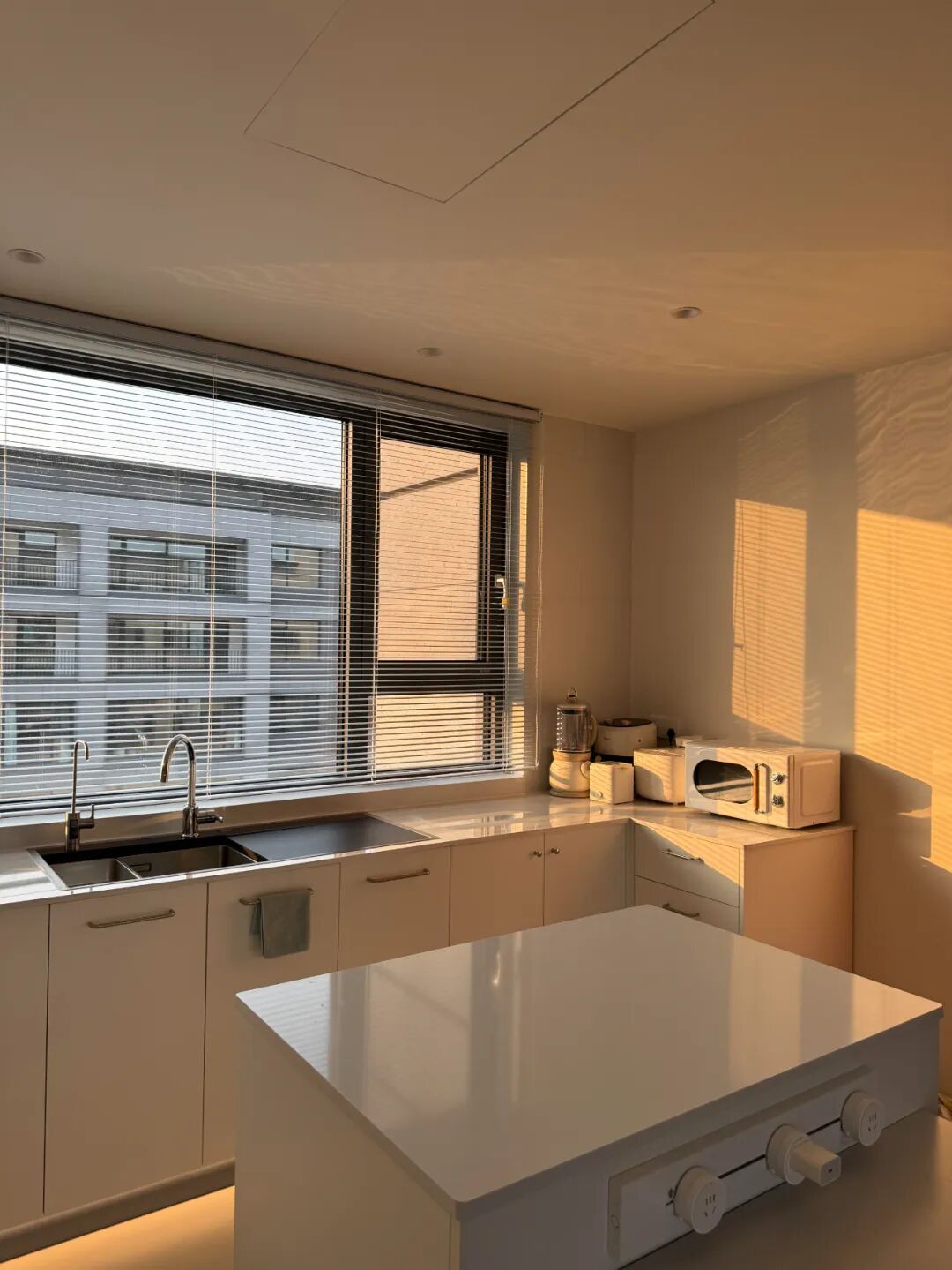 有一种痛苦叫“厨房乱抄作业”，入住两个月，全是生活痛点！_有一种痛苦叫“厨房乱抄作业”，入住两个月，全是生活痛点！_