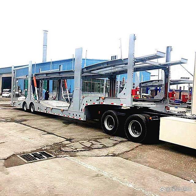 河北八位一体轿运半挂车-有驾