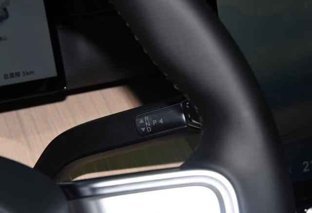 奇瑞风云A11国产旗舰SUV大6座续航超1400公里-有驾