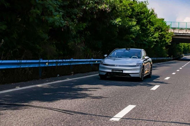 以“大美舒新”重塑纯电出行体验 长安启源A06深度试驾