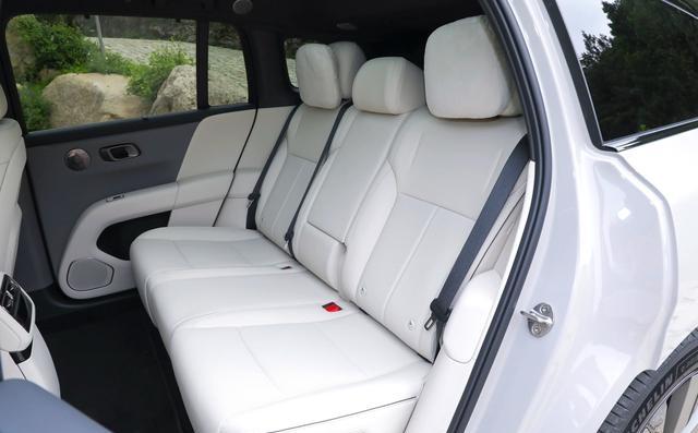 理想i6口碑揭秘:无短板水桶车实录-有驾