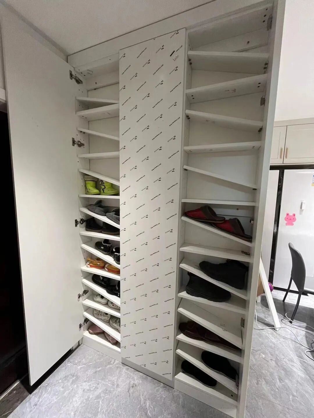 玄关鞋柜隔断柜效果图大全_玄关鞋柜百科_