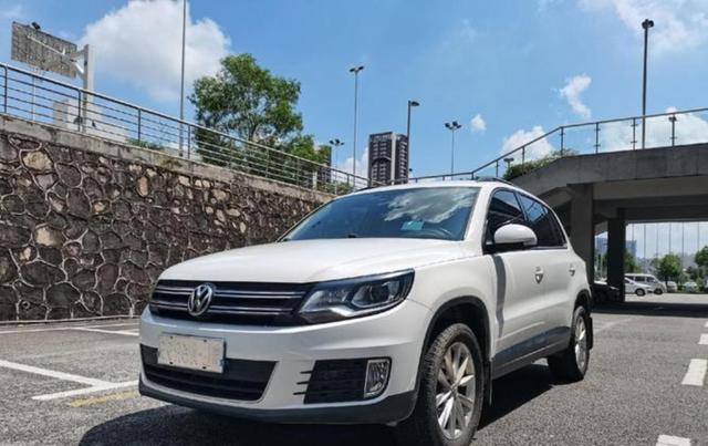 开了八年六万五千公里的途观车，几次想换都没有换，因为车况还像新车一样，退休后一年不开三五千公里，觉得没有换车的必要-有驾