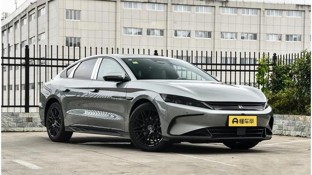 比亚迪汉掀桌子了：你管这245公里的纯电叫“混动”？-有驾