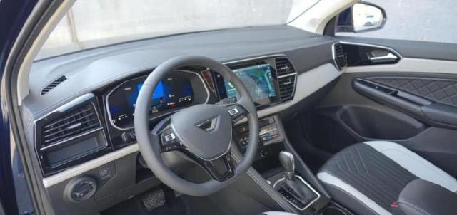 国产大型SUV热潮席卷市场，问界M9月销量逼近万辆，BBA车主纷纷倒戈，背后隐藏的高利润和技术实力才是真正的高潮-有驾