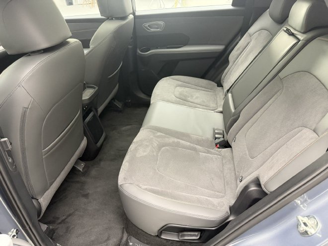 来点不一样的“新势力” 北京现代EO 羿欧静态体验