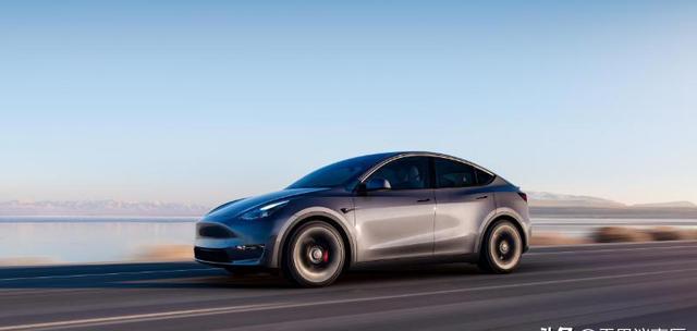 特斯拉ModelY缩水引笑话，市值蒸发650亿，突破困境需马斯克放手-有驾