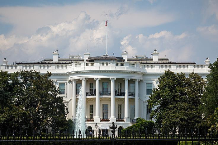 落实强制休假__员工强制休假监管规定