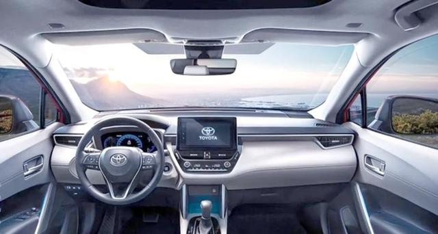 丰田2014年全球利润高达1124亿，是比亚迪的281倍，2024年利润更达2366亿，反映出规模优势与市场份额的显著差异-有驾