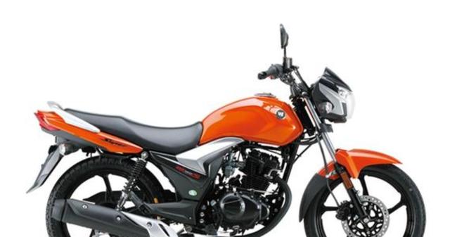 也是一样的国产摩托车,豪爵不是一样的兄弟吗?早年上市的国产精品水冷150小踏板,跑西藏高原暴露出发动机漏水漏油等通病-有驾