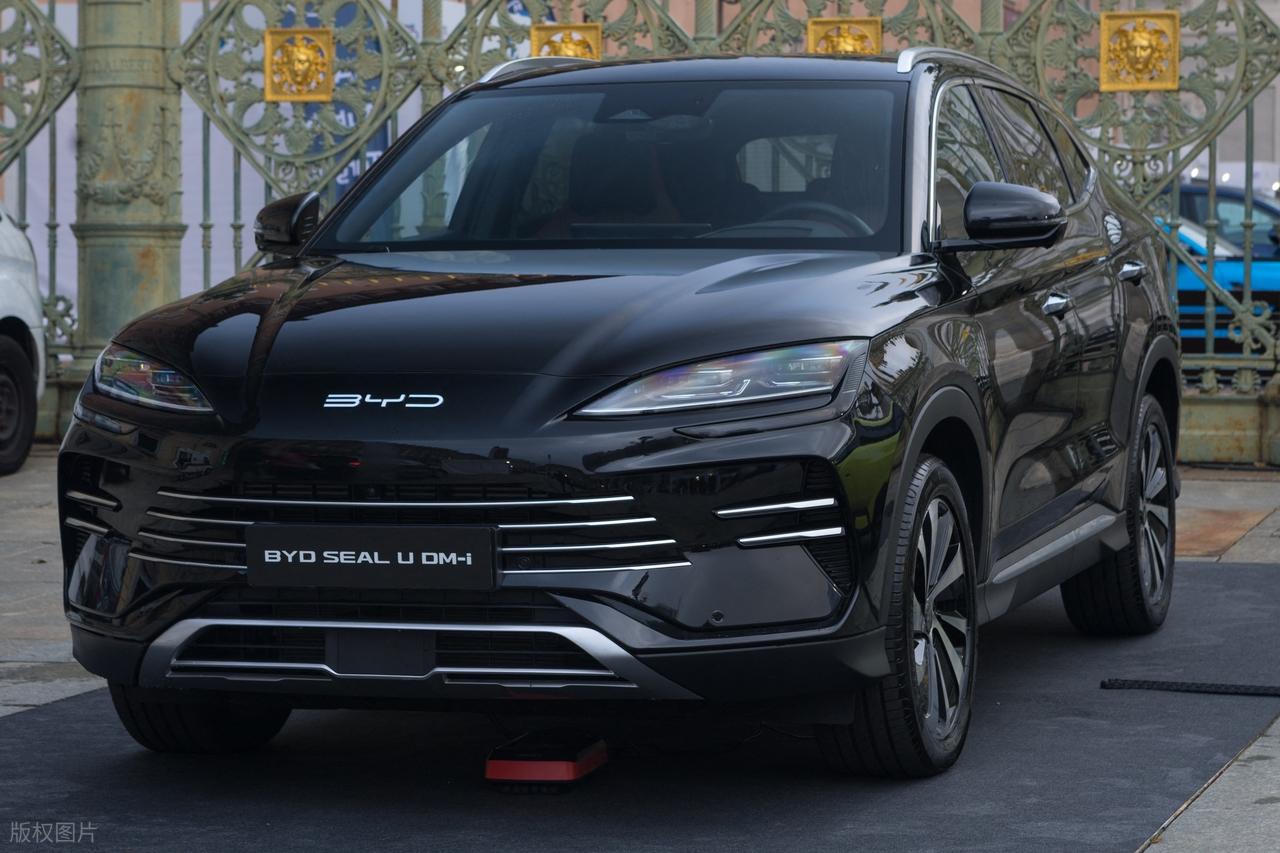 _插混车的悲哀：撕开了油车的防线，为何却在30万战场输给了增程_插混车的悲哀：撕开了油车的防线，为何却在30万战场输给了增程