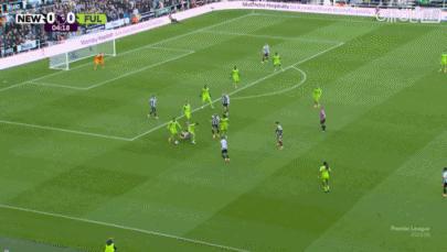 李毅亚洲杯失单刀视频__托雷斯失单刀