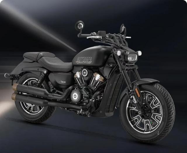 QJ摩托六车齐发！17999元起，四缸街车自动挡来袭-有驾