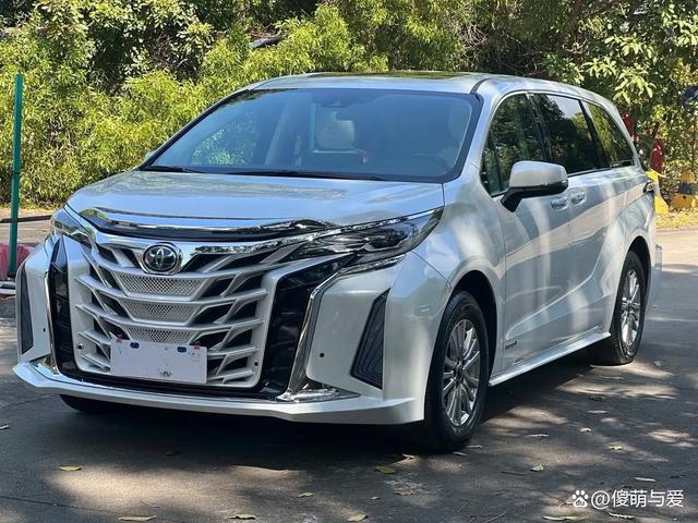 “油电混动不止是省油！丰田赛那如何用实力挑战新能源车的市场统治？”-有驾