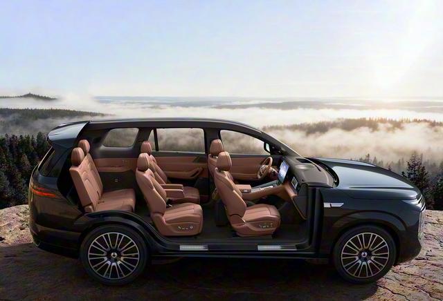 差11万！腾势N8L正式上市，理想L9车主直拍大腿，连充电都能败-有驾