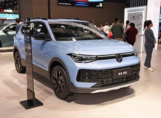 EA211加双离合或6AT，这组合凭啥能让大众硬刚国产车？12.59万新车限时跌到7.99万？大众这次豁出去的底气是啥？-有驾