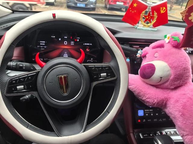 红旗国雅上个月只卖了4辆,令人惋惜了如此精彩的外观设计,红旗与华为深度合作打造超级豪华品牌的潜力却未能实现-有驾