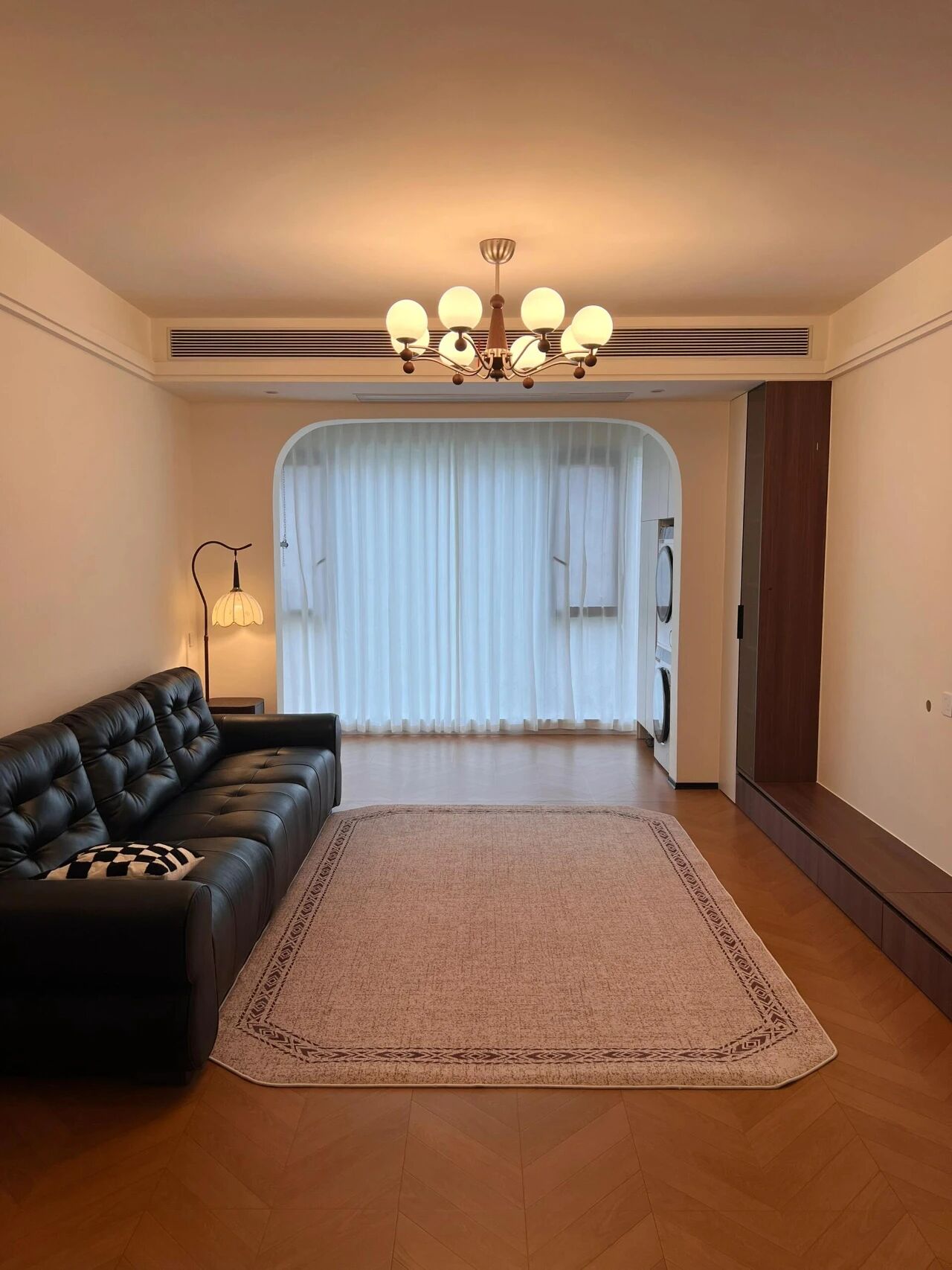 阳台晒衣服设计_阳台晒衣服有什么讲究_