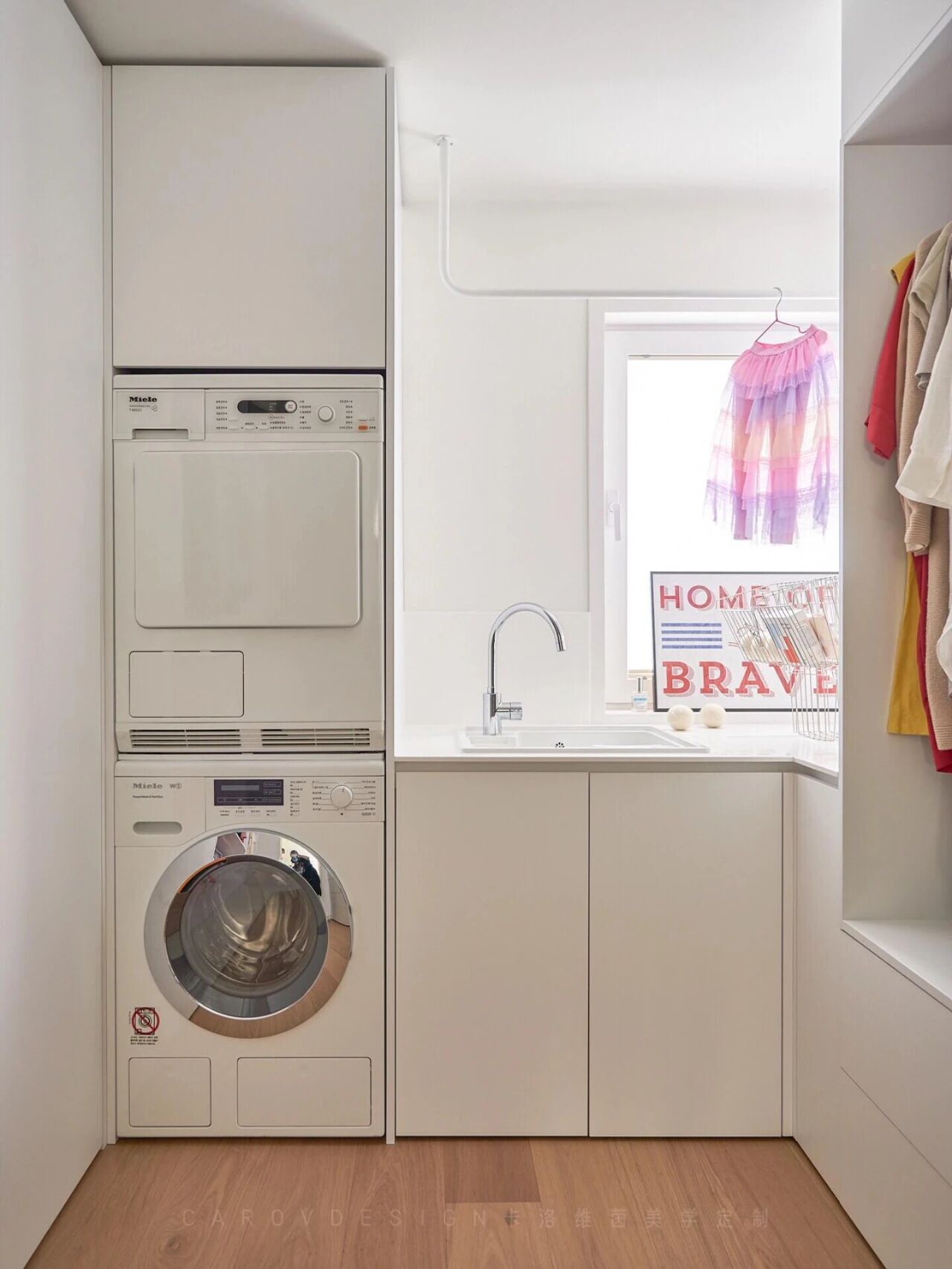 阳台晒衣服设计_阳台晒衣服有什么讲究_