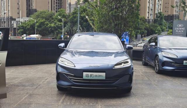 混动车到底买丰田还是比亚迪？老司机分析两种技术路线的优劣，帮你选出最适合你的那一款-有驾