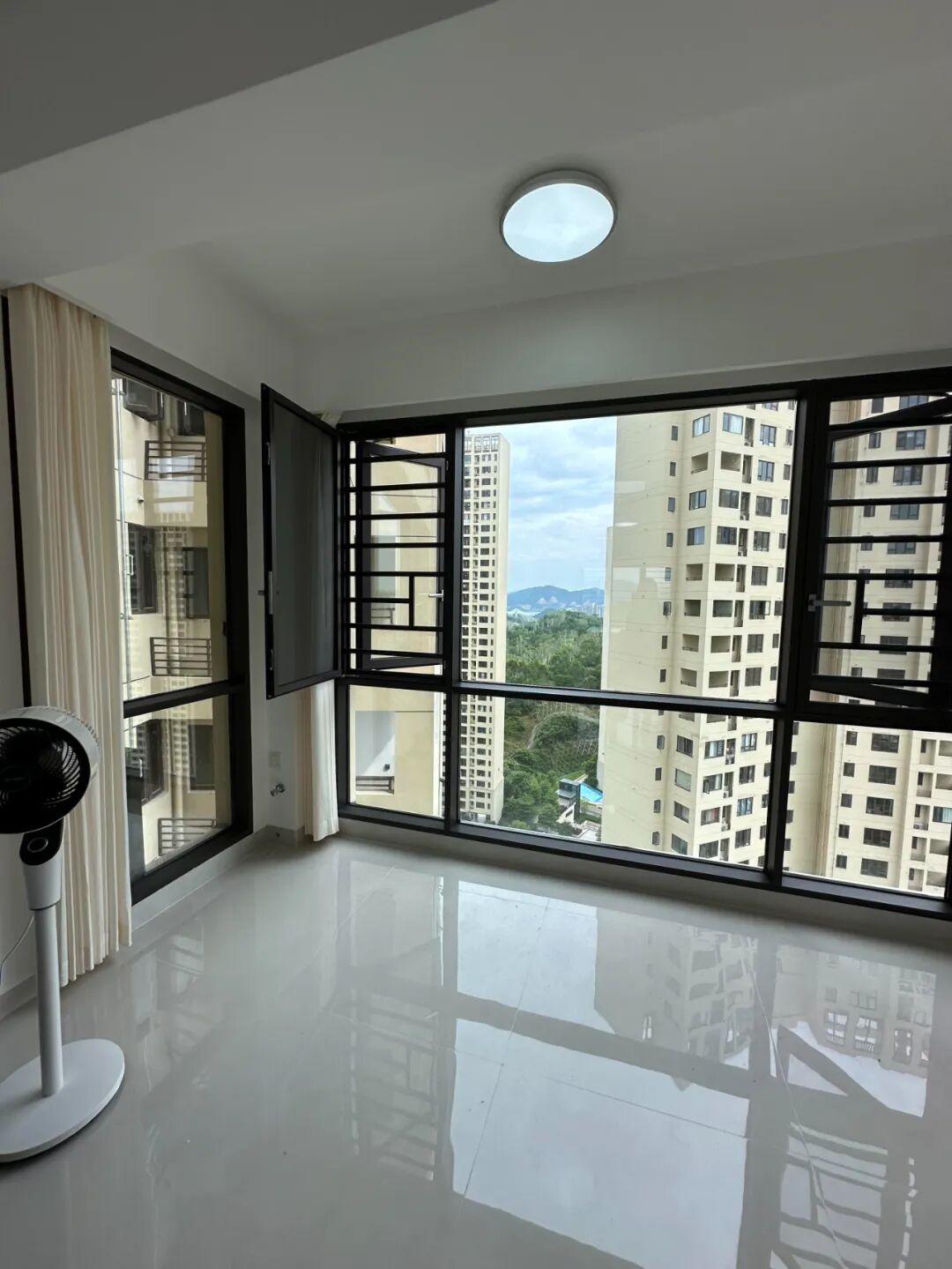 _服装折纸大全视频教程_折套装衣服的方法