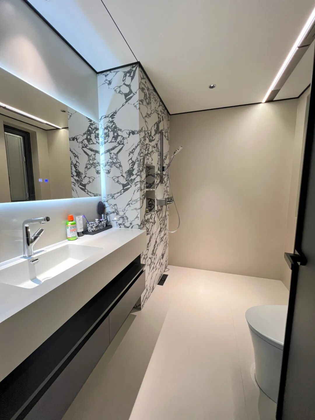 _服装折纸大全视频教程_折套装衣服的方法